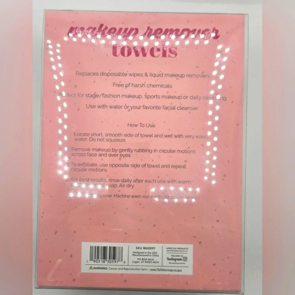 THE CREME SHOP NWT Bath Bomb & NWT Makeup Remover Towels Stitch & Roses